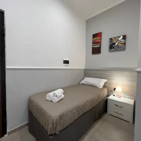 Appartement Silvana Napels